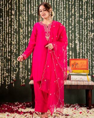 Pink chanderi beautiful graceful ceremonial kurta set 1