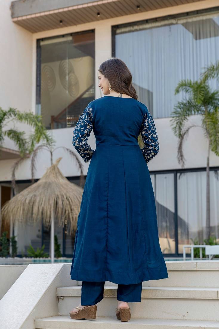 Blue vichitra silk fabric beautiful graceful ceremonial kurta set