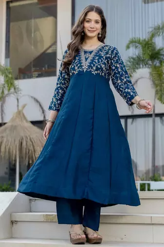 Blue vichitra silk beautiful graceful ceremonial kurta set