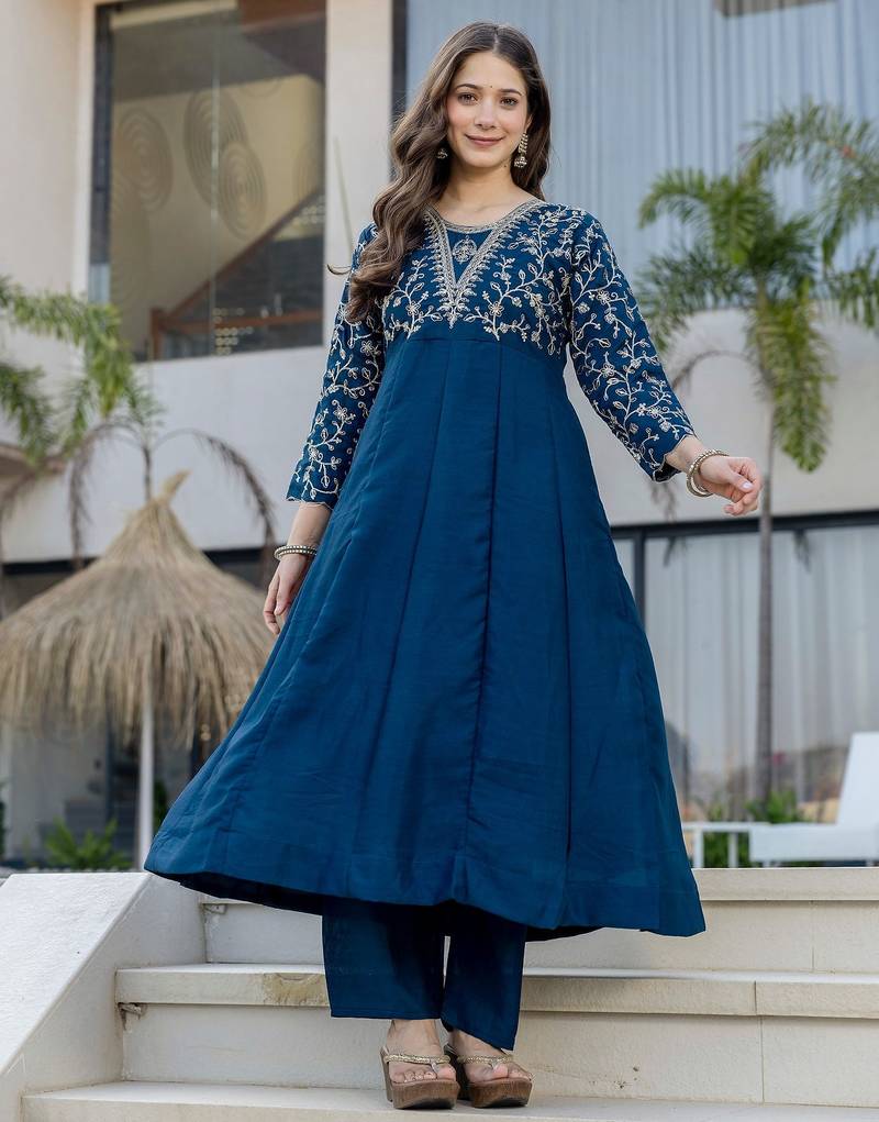 Blue vichitra silk fabric beautiful graceful ceremonial kurta set