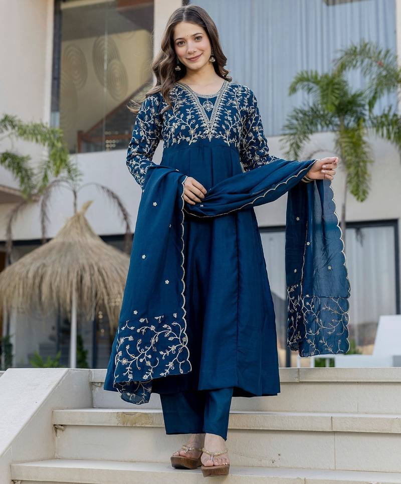 Blue vichitra silk fabric beautiful graceful ceremonial kurta set