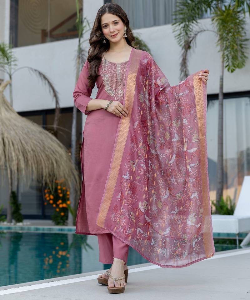 Mouve chanderi fabric beautiful graceful ceremonial kurta set