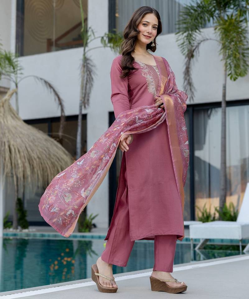Mouve chanderi fabric beautiful graceful ceremonial kurta set