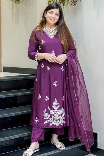 Wine color beautiful readymade dress on muslin fabric for graceful girlie looks