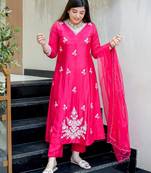 Pink color beautiful readymade dress on muslin fabric for graceful girlie looks