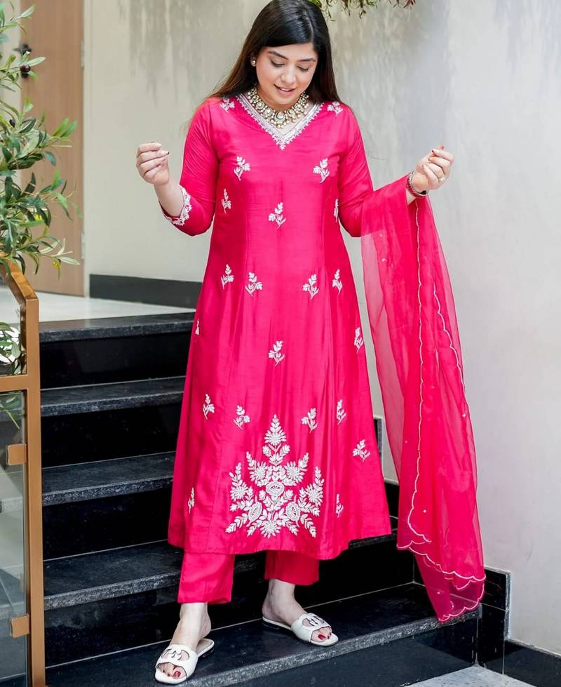 Pink color beautiful readymade dress on muslin fabric for graceful girlie looks