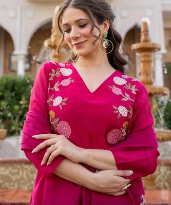 Pink color beautiful partywear kurta set with dupatta for stylish looks 3