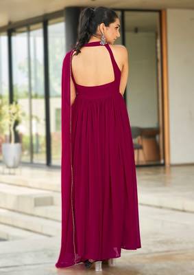 elegant georgette sleeveless gown with crepe inner 2