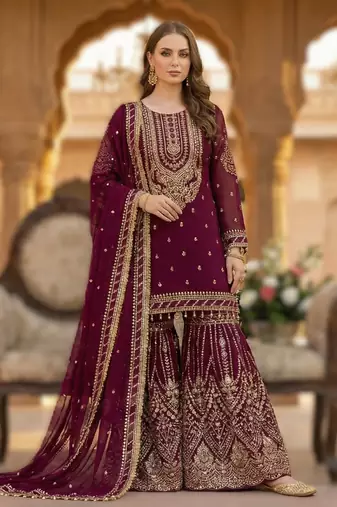 elegant georgette sleeveless gown with crepe inner