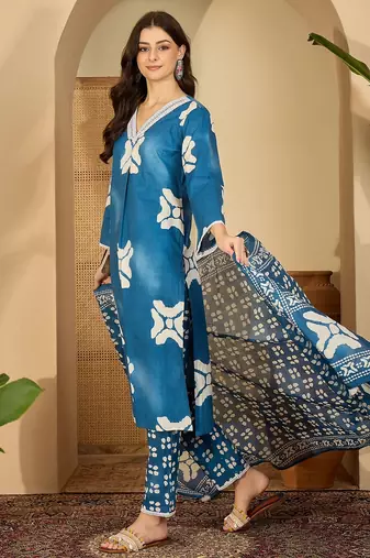 Classic kurta set for womens