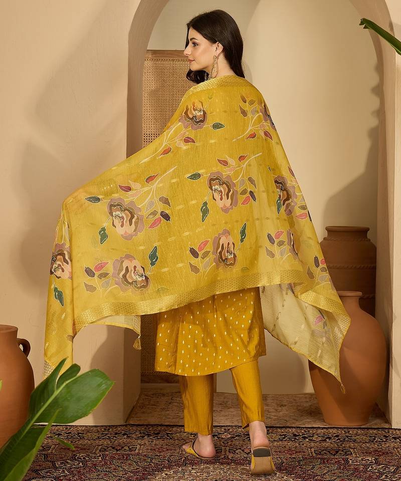 Embroidery kurta set