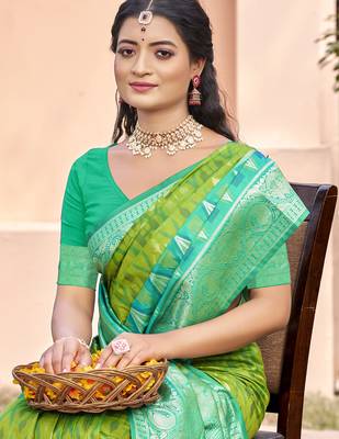 olive pochampalli silk blend woven ethnic partywear saree 2