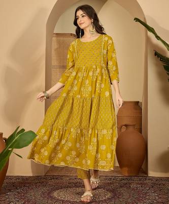 Flared printed kurta set for womens 1