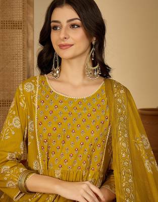 Flared printed kurta set for womens 5