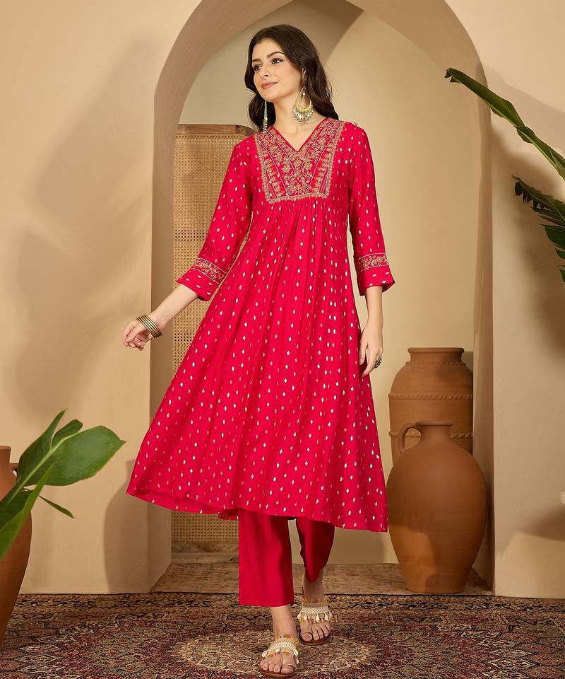 Embroidery kurta set