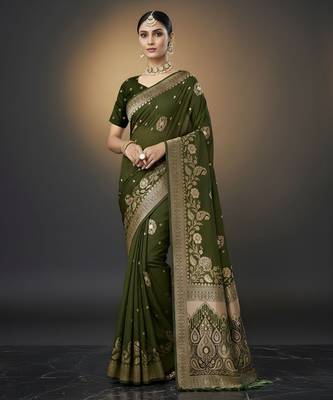 green ethnic crepe silk blend woven jacquard ceremonial saree 4