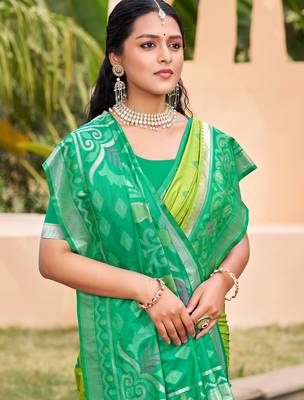 light green pochampalli silk blend ethnic woven partywear saree 2