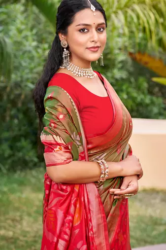 mehandi pochampalli silk blend ethnic woven partywear saree