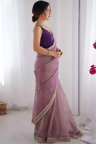 onion stylish gold net graceful girlie saree