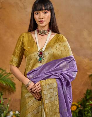 Purple weaving paper silk blend saree with matching paper silk blend blouse 3