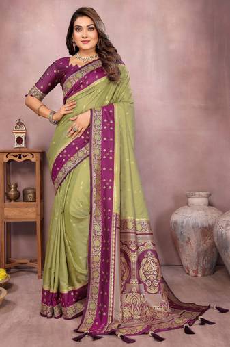 pista color handloom silk blend fabric weaving designer ethnic partywear saree