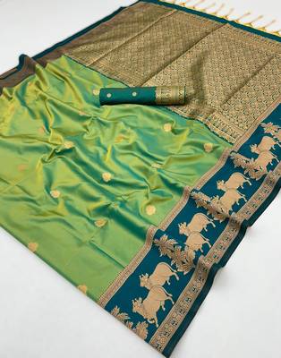 Green pure saree with matching blouse 4