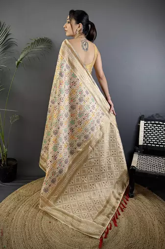 intricate floral & woven motifes cream   soft silk banarasi saree