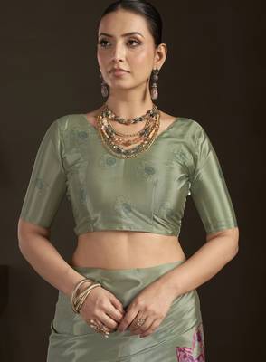 grey stylish digital printed silk blend crepe saree trendy looks 5