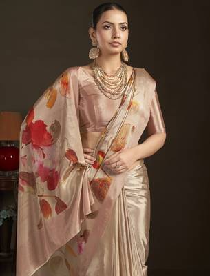 peach stylish digital printed silk blend crepe saree trendy looks 3