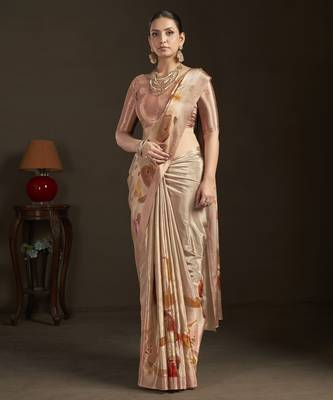 peach stylish digital printed silk blend crepe saree trendy looks 4