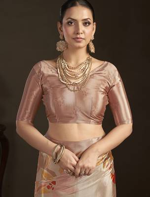 peach stylish digital printed silk blend crepe saree trendy looks 5