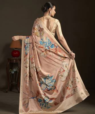 peach stylish digital printed silk blend crepe saree trendy looks 2