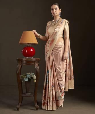 peach stylish digital printed silk blend crepe saree trendy looks 4