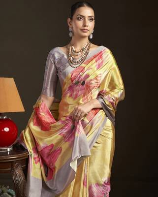 yellow stylish digital printed silk blend crepe saree trendy looks 3