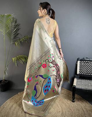 peacock & floral motifs beige tissue paithani saree 2