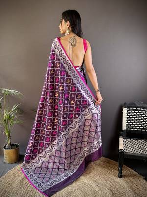 jacquard woven pattern purple lichi soft silk blend banarasi saree 2
