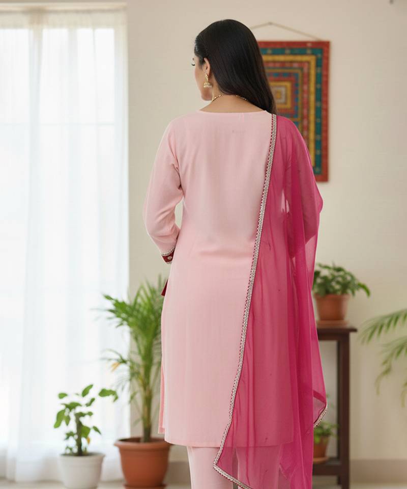 pink cotton woemsn kurta set with embroidered work