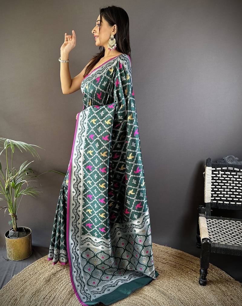 jacquard woven pattern dark green lichi soft silk banarasi saree