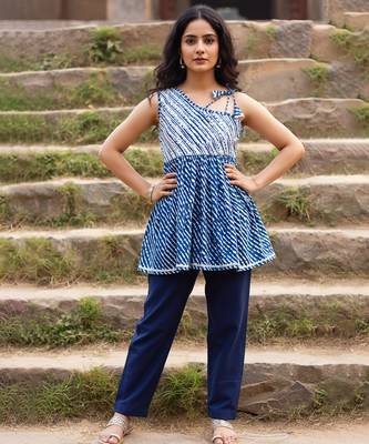 blue cotton kurta set with printed design 1