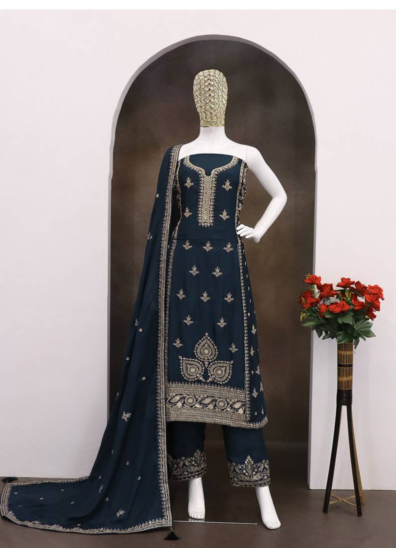 Dark green chinon sequince work suit 