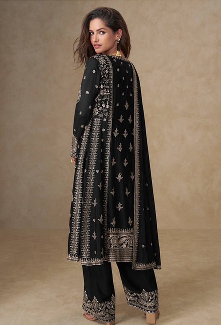 Black chinon sequince work suit 