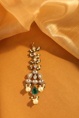 Royal emerald & kundan bridal bib set 3