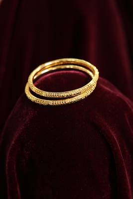 Hammered gold daily wear bangles 3