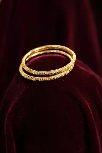 Hammered gold daily wear bangles