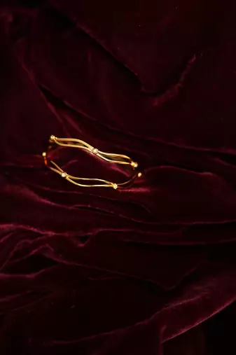 Minimalist wave diamond bangle