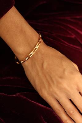 Geometric cut-out diamond bangle 5