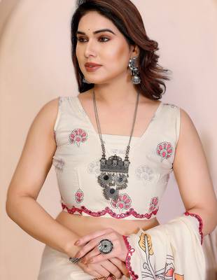 White rich manipuri silk blend kalamkari digital print saree with mirror work border 4
