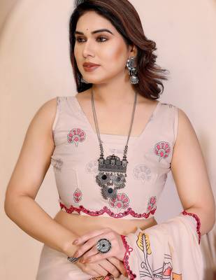 Cream rich manipuri silk blend kalamkari digital print saree with mirror work border 4