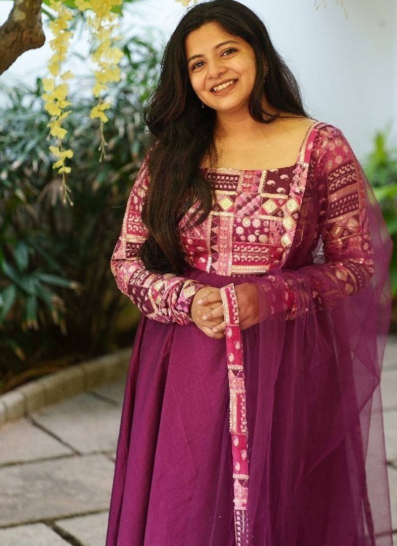 Wine anarklai kurta with chudi pants and dupatta