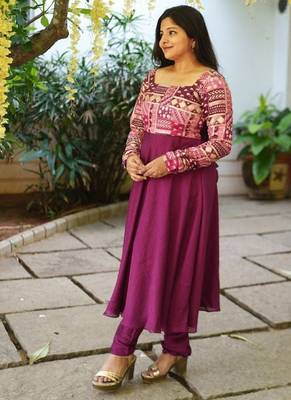 Wine anarklai kurta with chudi pants and dupatta 1